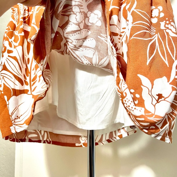 Paper Crane Cropped Blouse - Picture 3 of 6